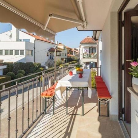 Alex Deluxe Apartments On Beach Porec Esterno foto